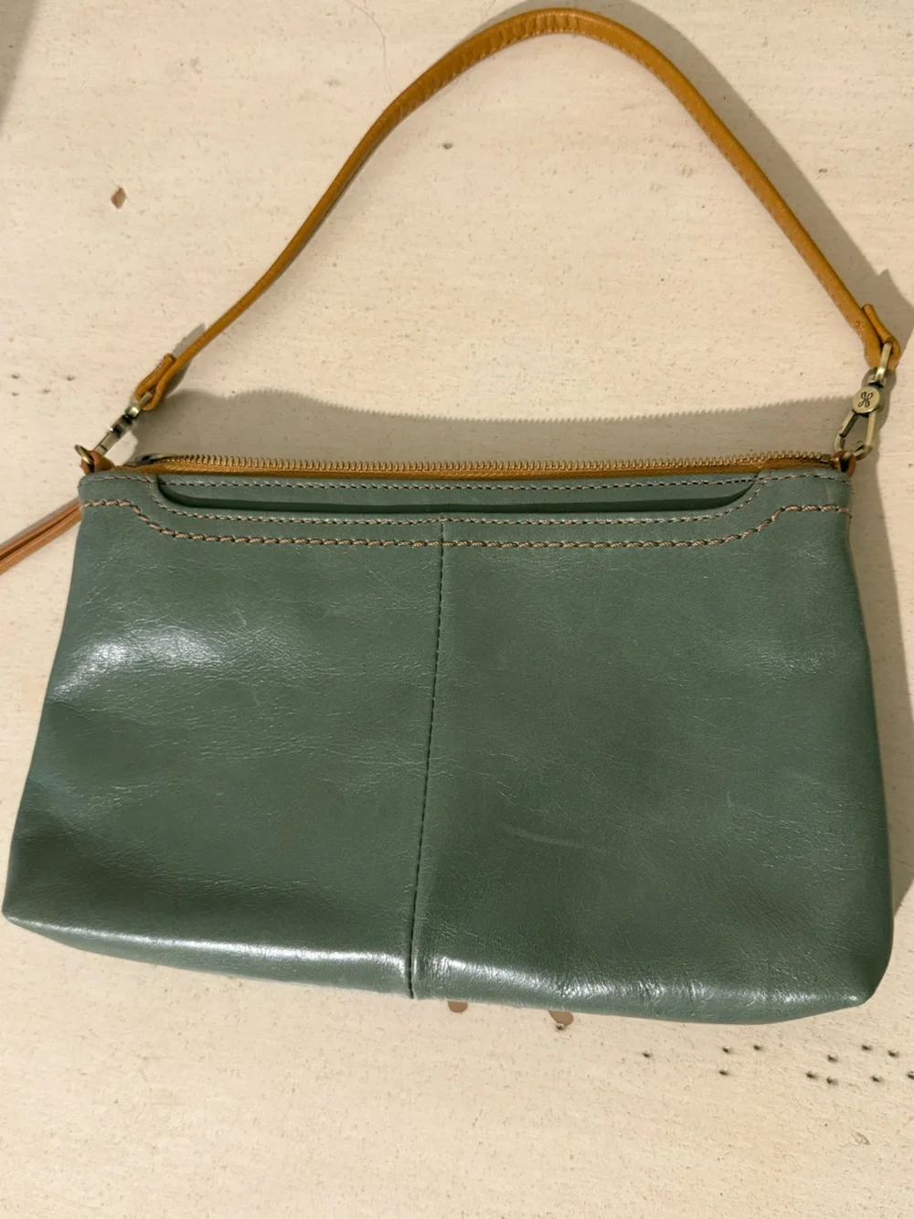 HOBO Darcy Crossbody - Olive Green